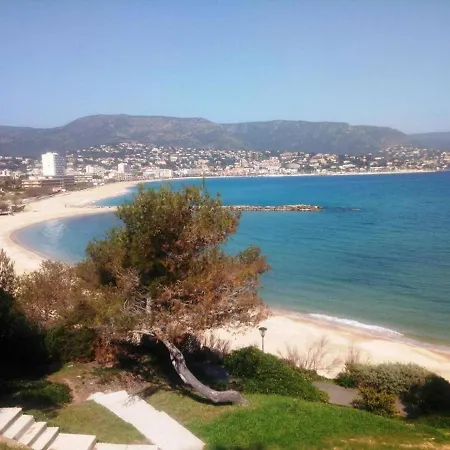 شقة Climatise Avec Parking, Terrasse Au Lavandou - Fr-1-251-167 *