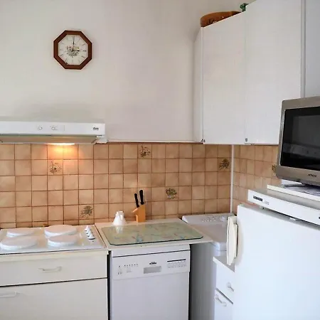 شقة Climatise Avec Parking, Terrasse Au Lavandou - Fr-1-251-167 *