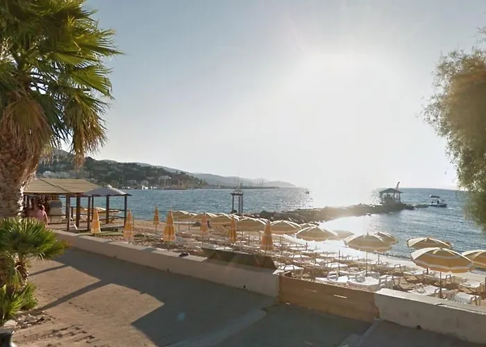 公寓 Studio Climatise Avec Parking, Terrasse Au Lavandou - Fr-1-251-167 *